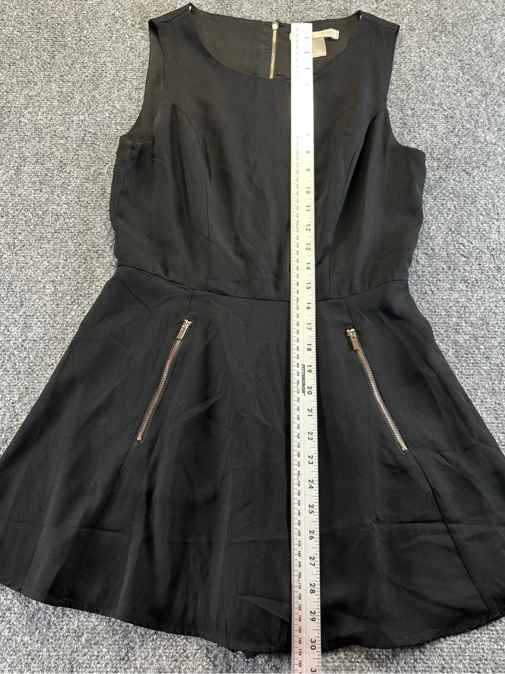 Love 21 Black Sleeveless Flared Mini Dress / romper with Zip Details - Picture 3 of 7